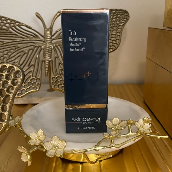 50ML TRIO REBALANCE MOISTURE TREATMENT BY SKINBETTER SCIENCE ** - Picture 1 of 4